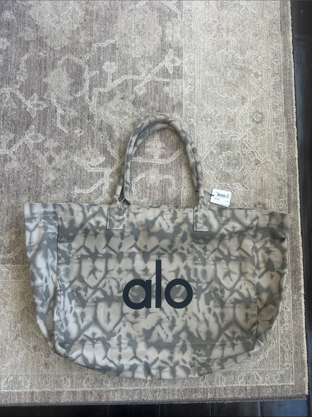 NWT ALO Yoga Grey Tiedye Tote